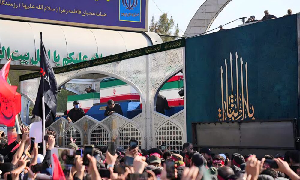 تصاویر مراسم تشییع پیکر مطهر آقای شهید ایران