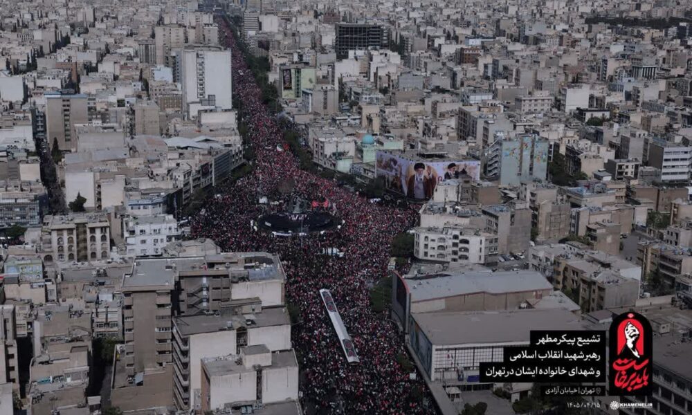 تصاویر مراسم تشییع پیکر مطهر آقای شهید ایران