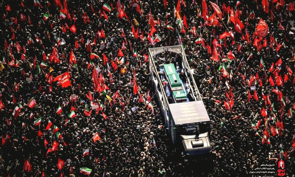 تصاویر مراسم تشییع پیکر مطهر آقای شهید ایران