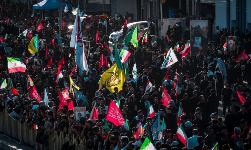 وداع تاریخی در نجف اشرف؛ تشییع قائد شهید امت